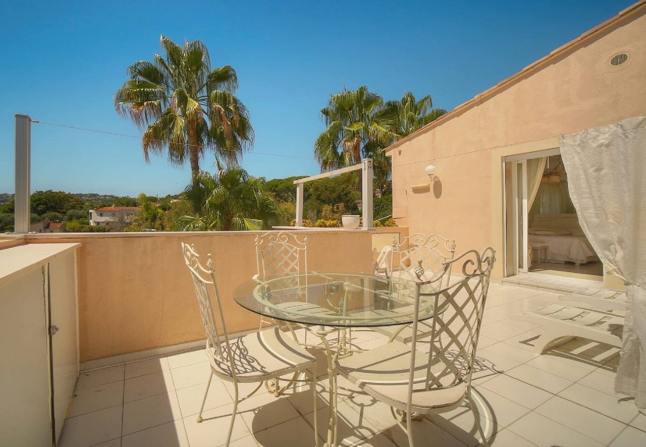 Villa à Antibes - VILLA MÉVANIA antibes