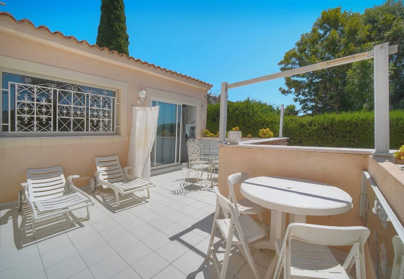 Villa à Antibes - VILLA MÉVANIA antibes