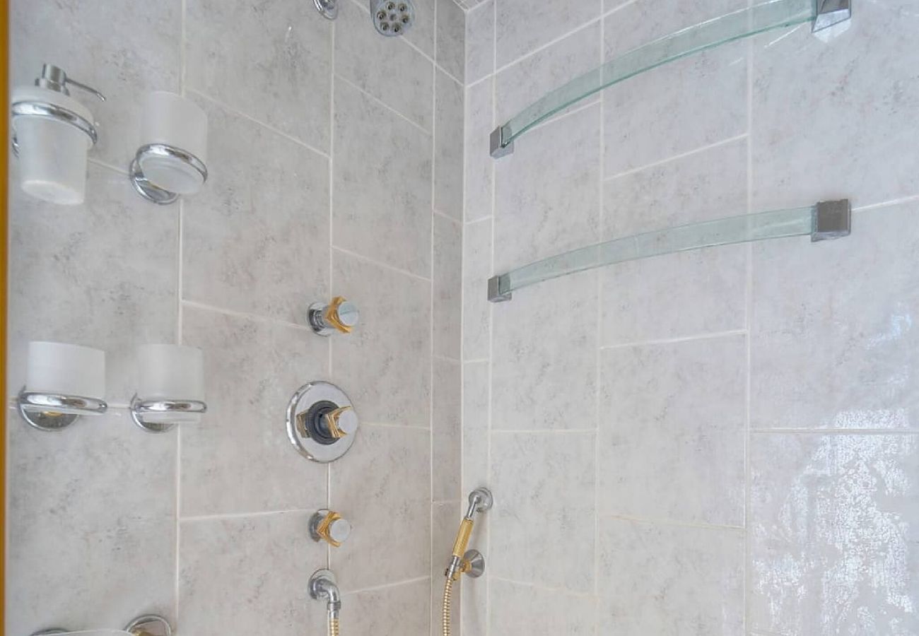 Villa à Antibes - VILLA MÉVANIA antibes