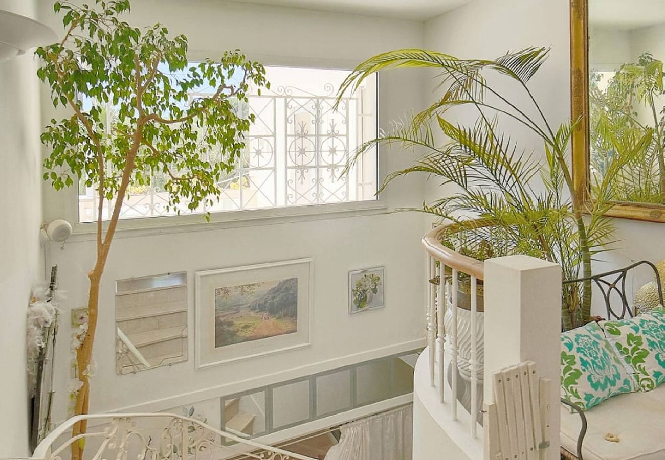 Villa à Antibes - VILLA MÉVANIA antibes