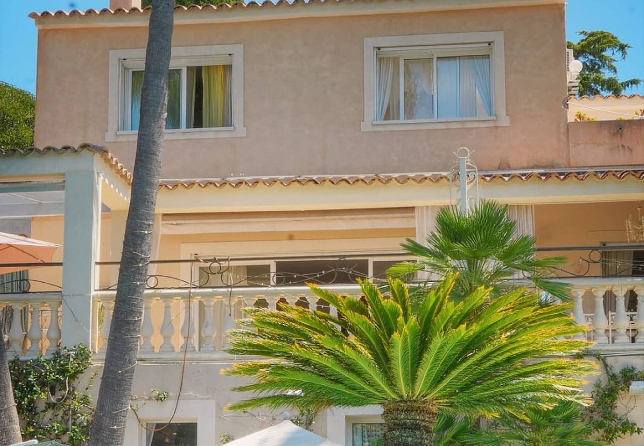Villa à Antibes - VILLA MÉVANIA antibes