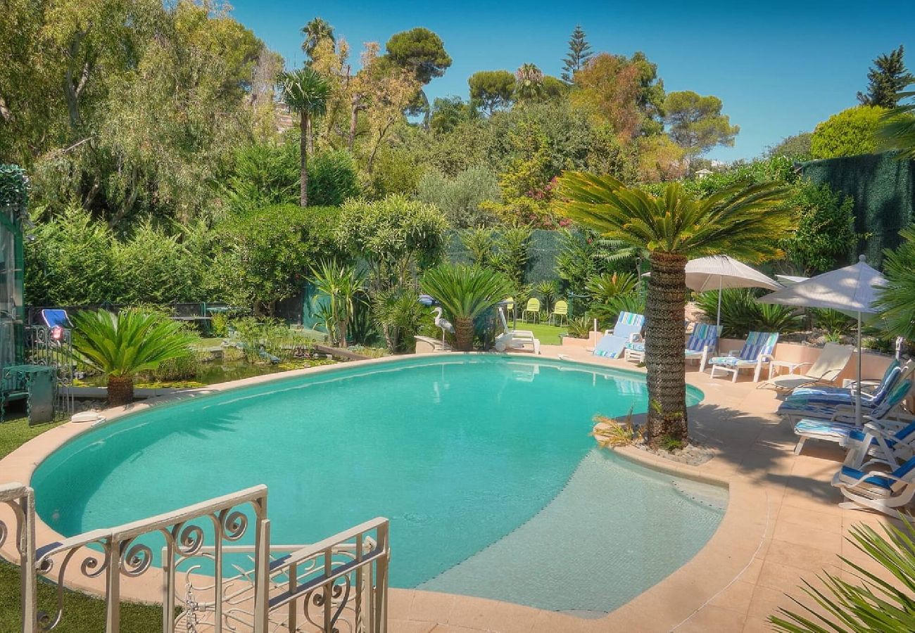 Villa à Antibes - VILLA MÉVANIA antibes