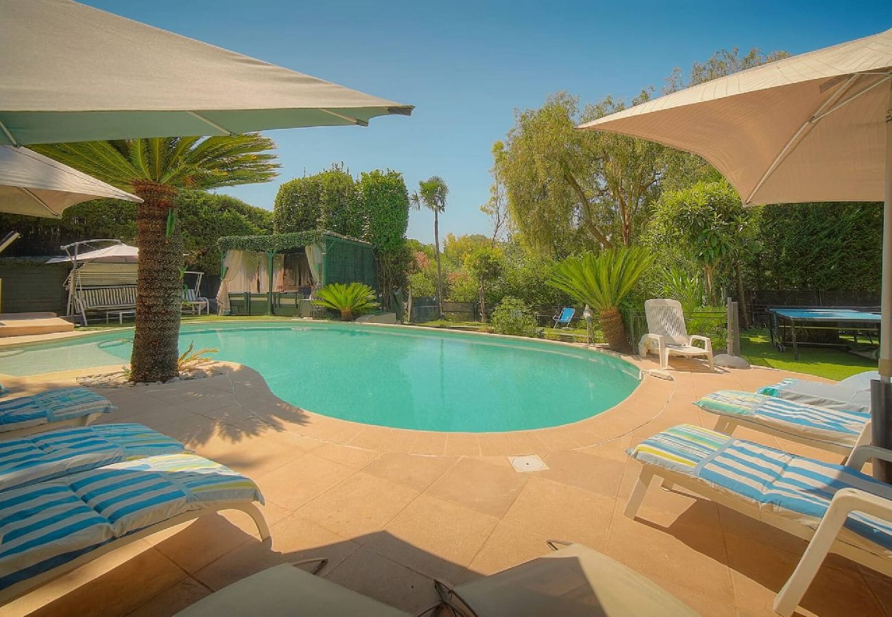Villa à Antibes - VILLA MÉVANIA antibes