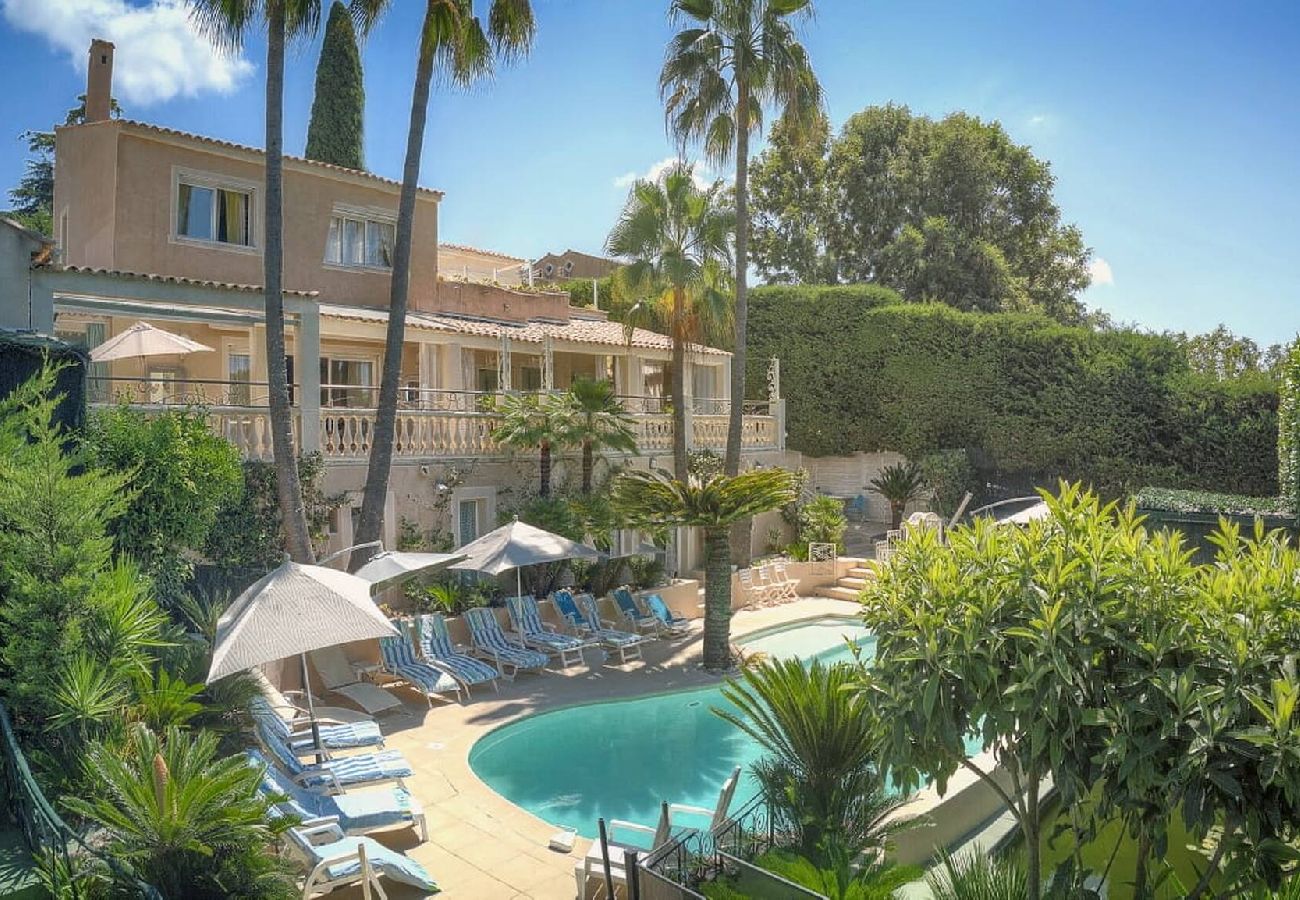 Villa à Antibes - VILLA MÉVANIA antibes