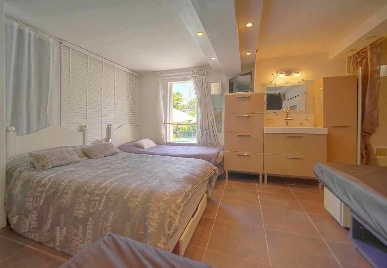 Villa à Antibes - VILLA MÉVANIA antibes