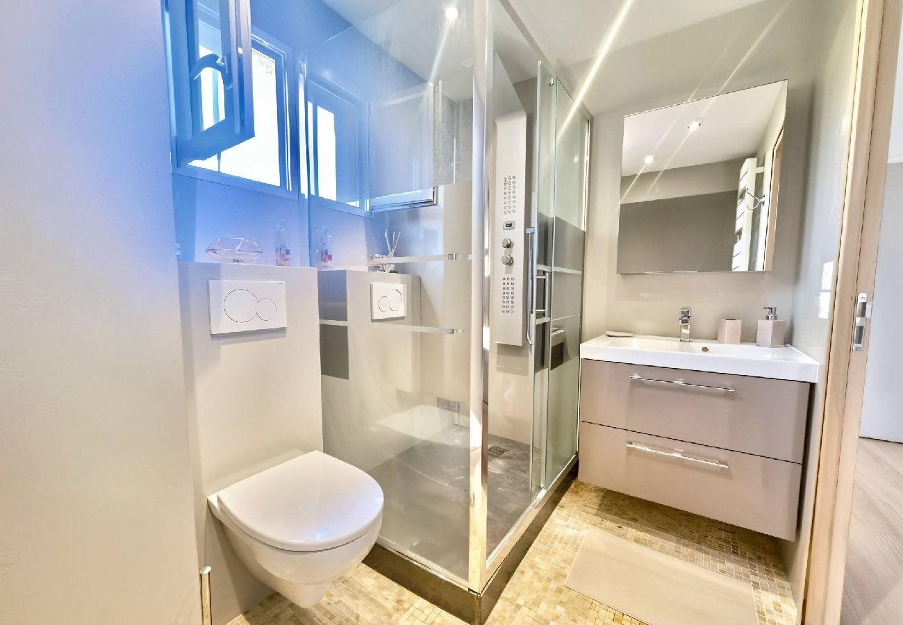 Villa à Antibes - FRGK Private Villa Antibes Pool, Garden & Ultra-