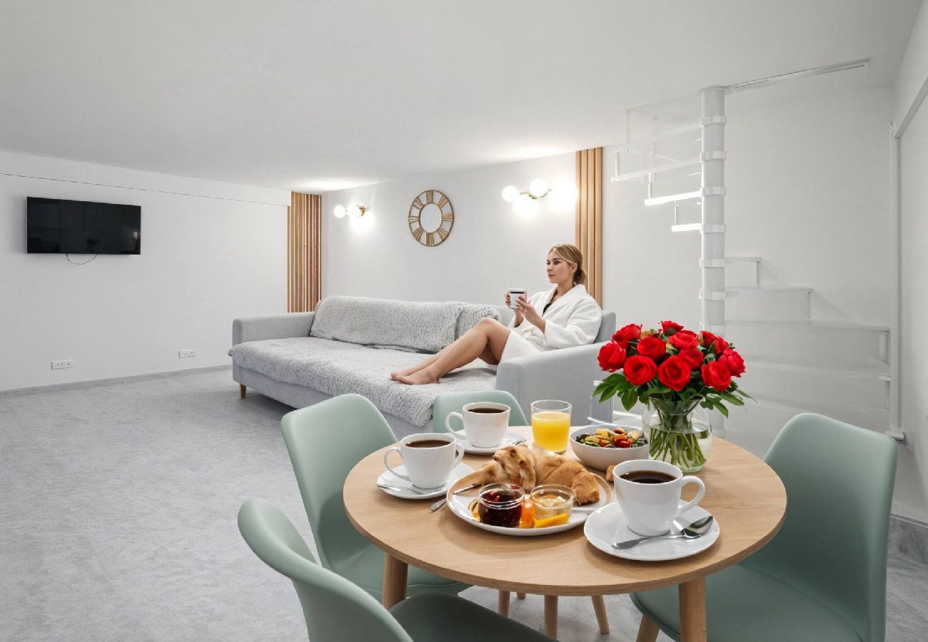 Appartement à Cannes - FRGK JAURES Duplex Central Cannes Quiet