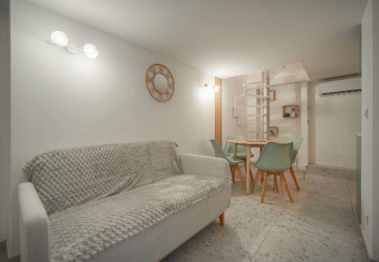 Appartement à Cannes - FRGK JAURES Duplex Central Cannes Quiet