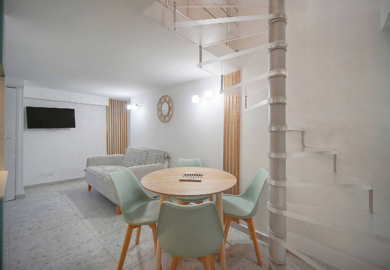 Appartement à Cannes - FRGK JAURES Duplex Central Cannes Quiet