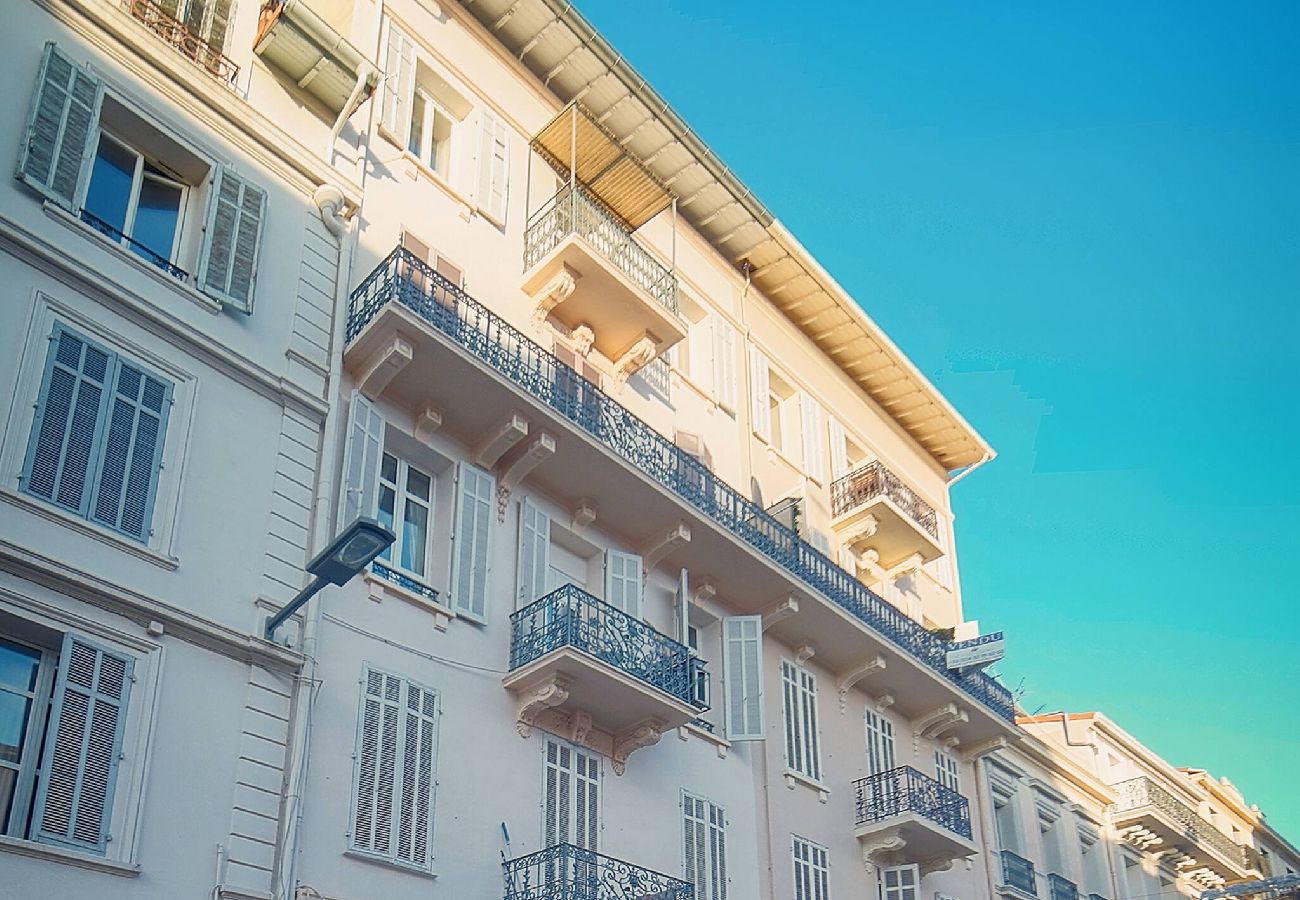 Appartement à Cannes - FRGK JAURES Duplex Central Cannes Quiet