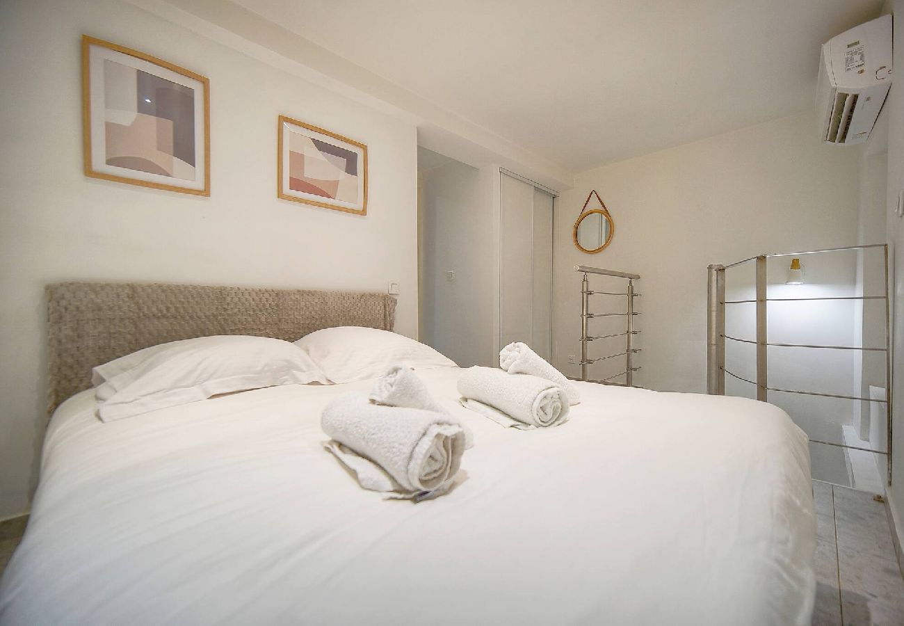 Appartement à Cannes - FRGK JAURES Duplex Central Cannes Quiet