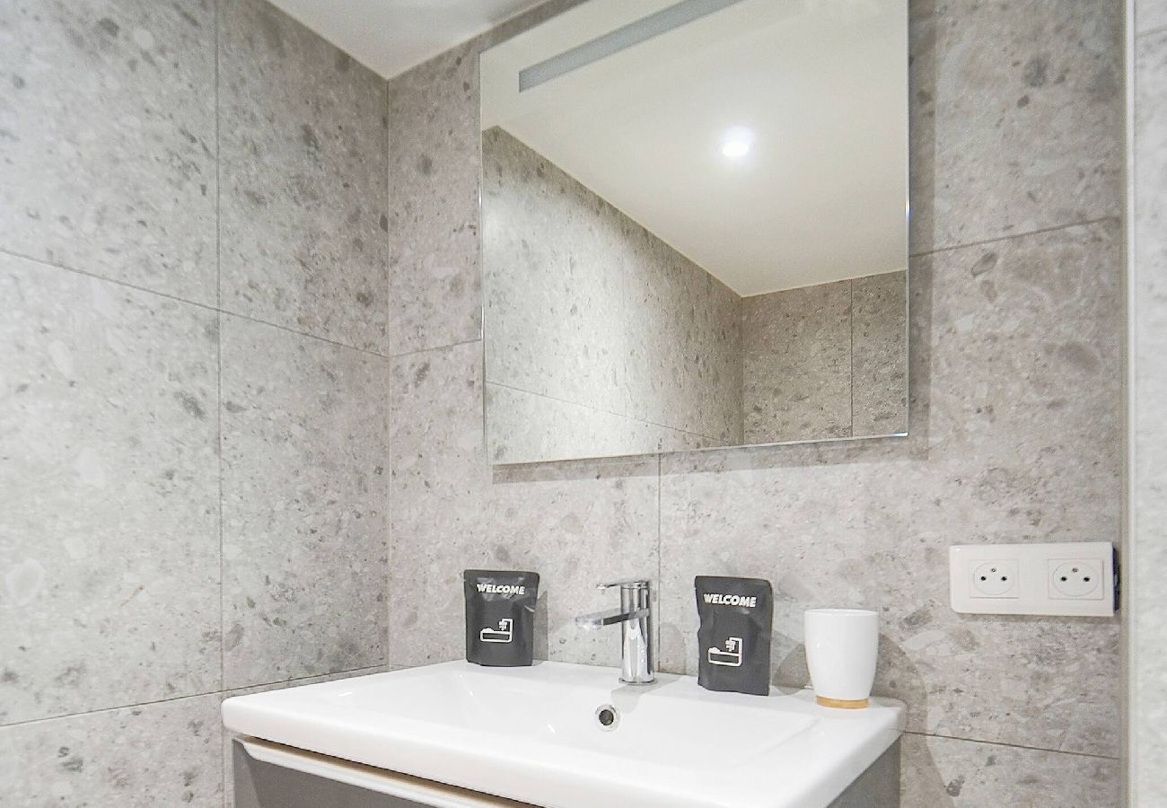 Appartement à Cannes - FRGK JAURES Duplex Central Cannes Quiet