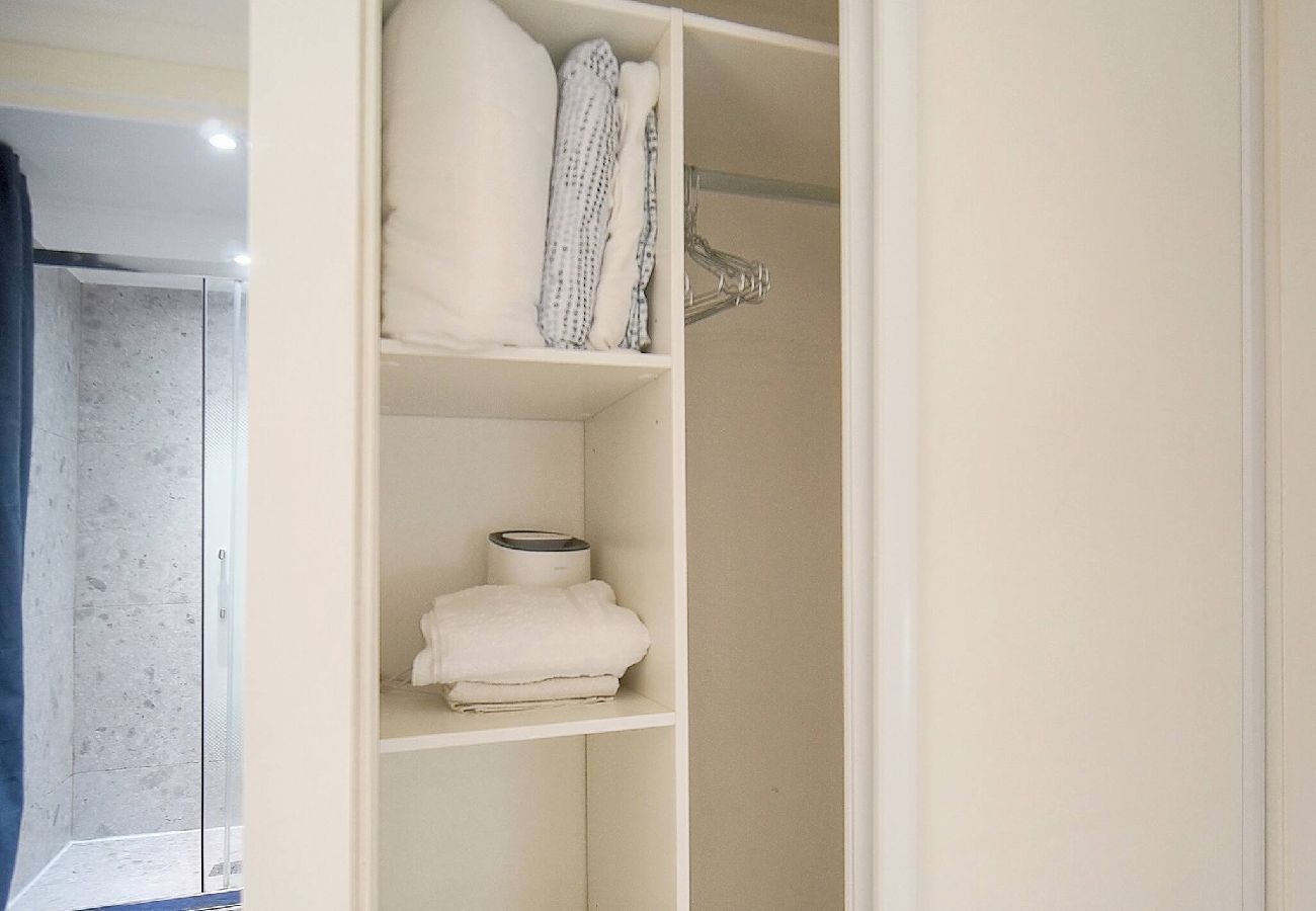 Appartement à Cannes - FRGK JAURES Duplex Central Cannes Quiet