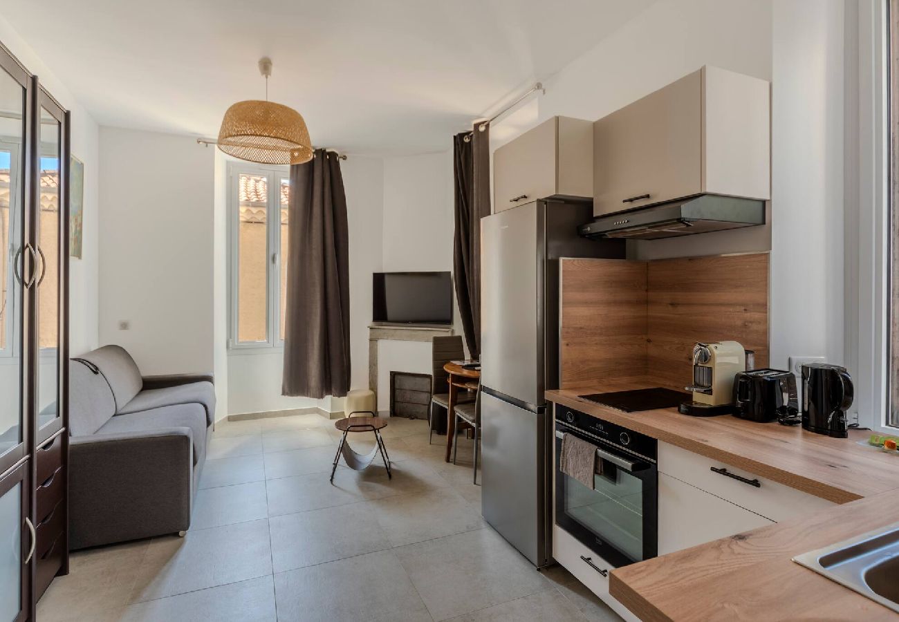 Appartement à Cannes - FRGK Suquet Olivier Historic 3 BR Charm UltraFas