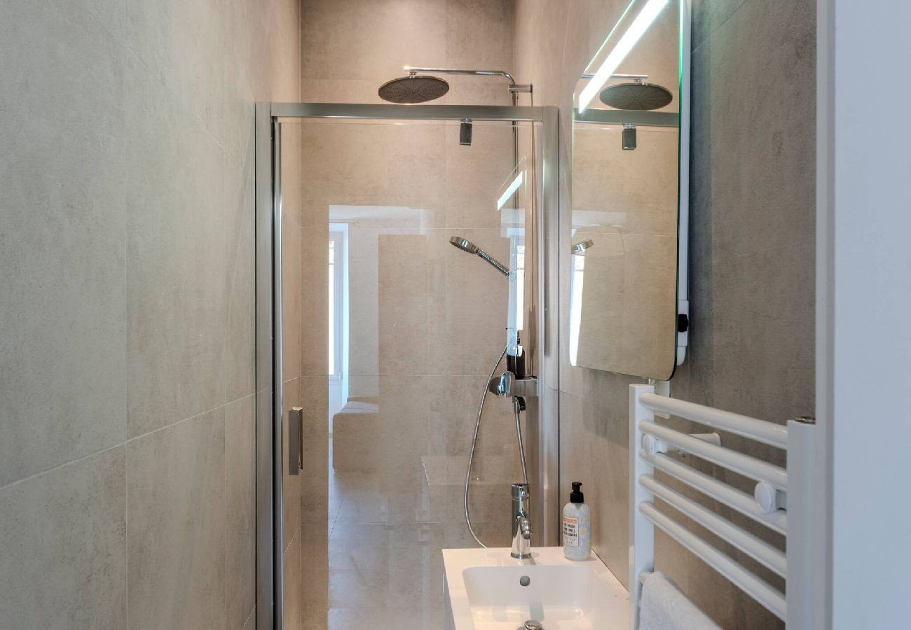 Appartement à Cannes - FRGK Suquet Olivier Historic 3 BR Charm UltraFas