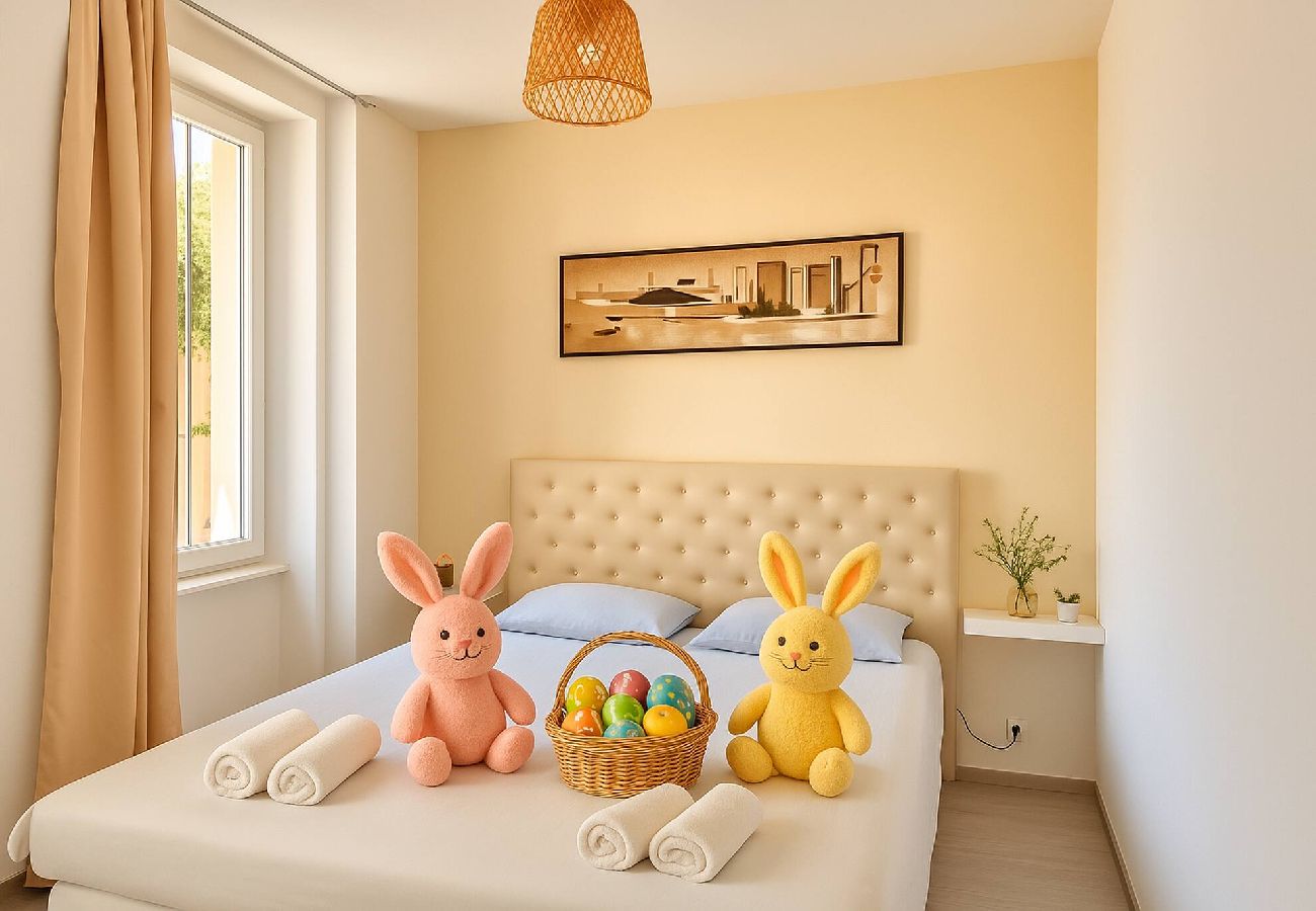 Appartement à Cannes - FRGK Suquet Olivier Historic 3 BR Charm UltraFas