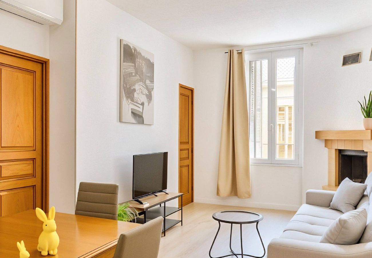 Appartement à Cannes - FRGK Suquet Olivier Historic 3 BR Charm UltraFas