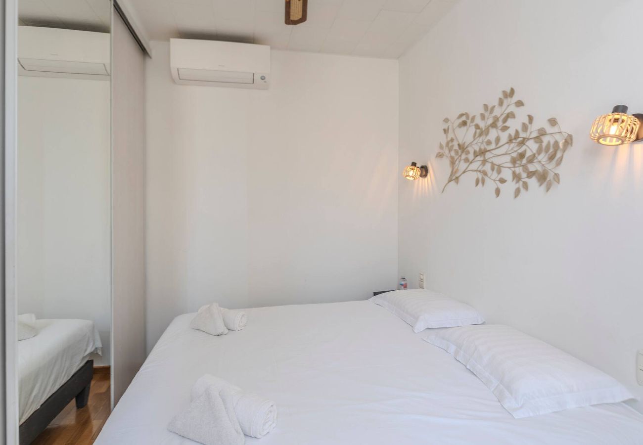 Appartement à Cannes - FRGK Suquet Olivier Historic 3 BR Charm UltraFas