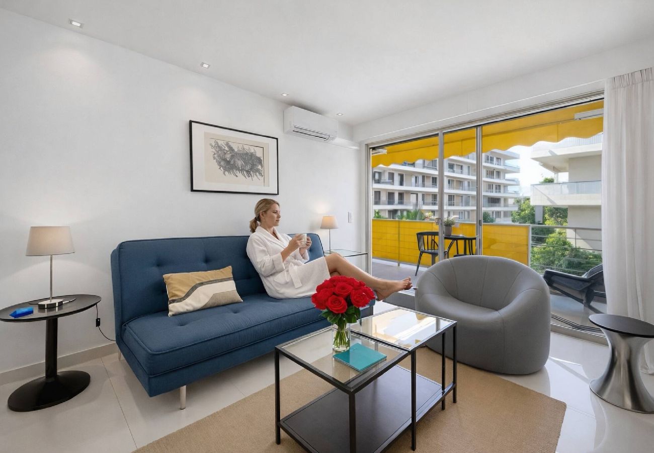 Appartement à Cannes - FRGK Palm Beach Luxe 1BR Balcony AC & Ultra