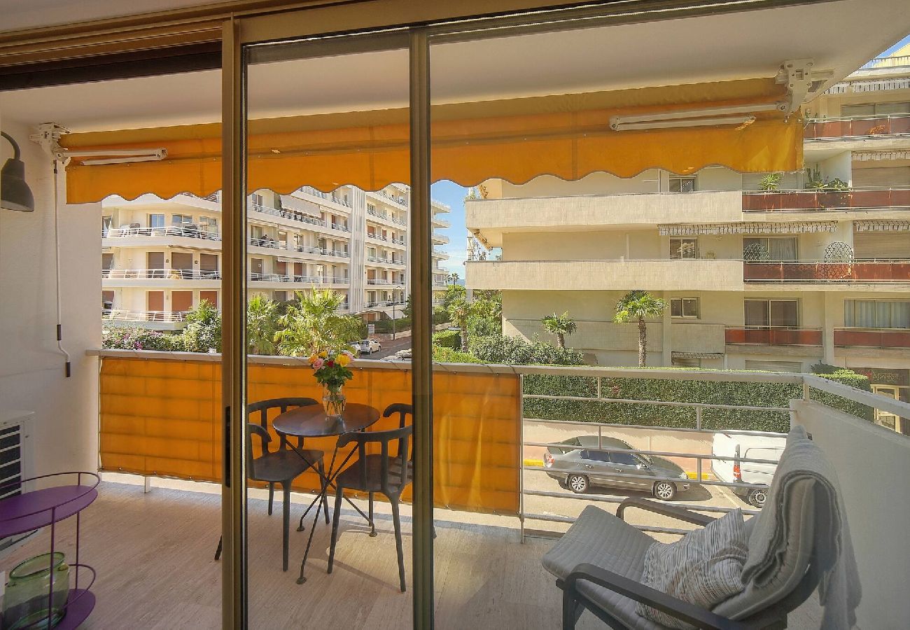 Appartement à Cannes - FRGK Palm Beach Luxe 1BR Balcony AC & Ultra