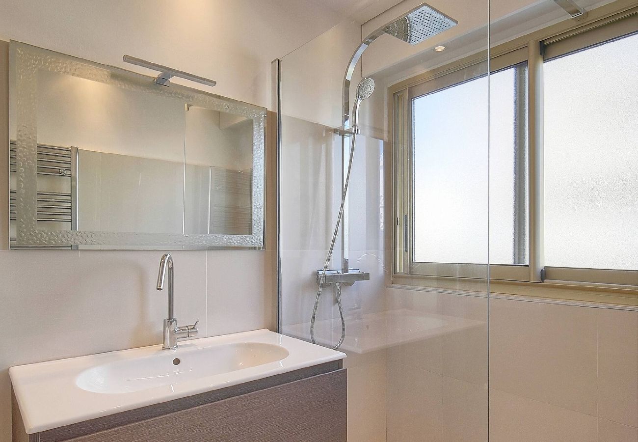 Appartement à Cannes - FRGK Palm Beach Luxe 1BR Balcony AC & Ultra