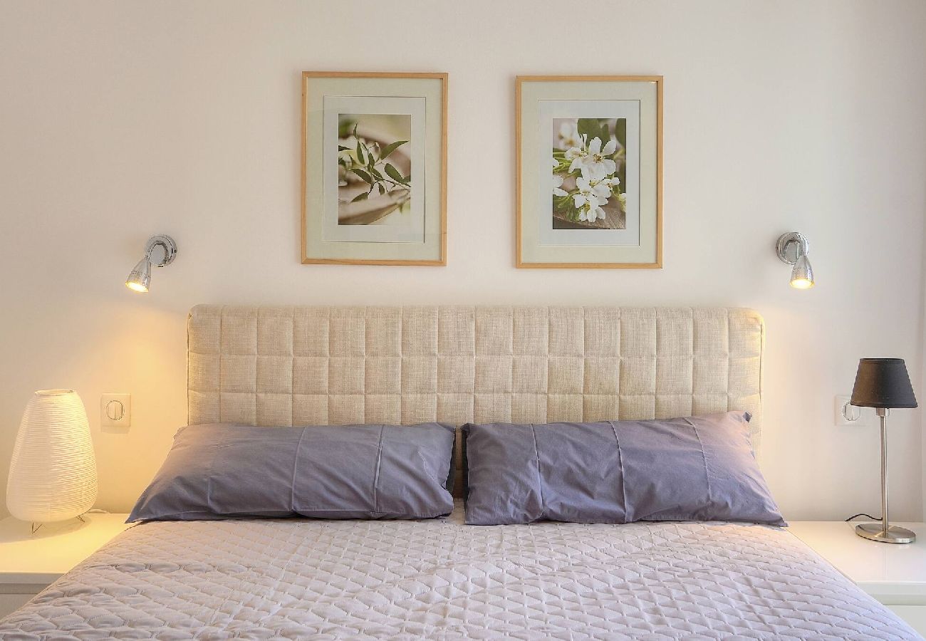 Appartement à Cannes - FRGK Palm Beach Luxe 1BR Balcony AC & Ultra