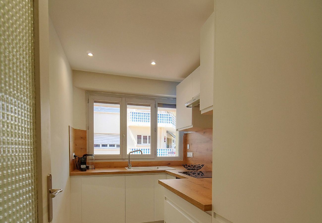 Appartement à Cannes - FRGK Stanislas Apartment Terrace, Central Cannes A