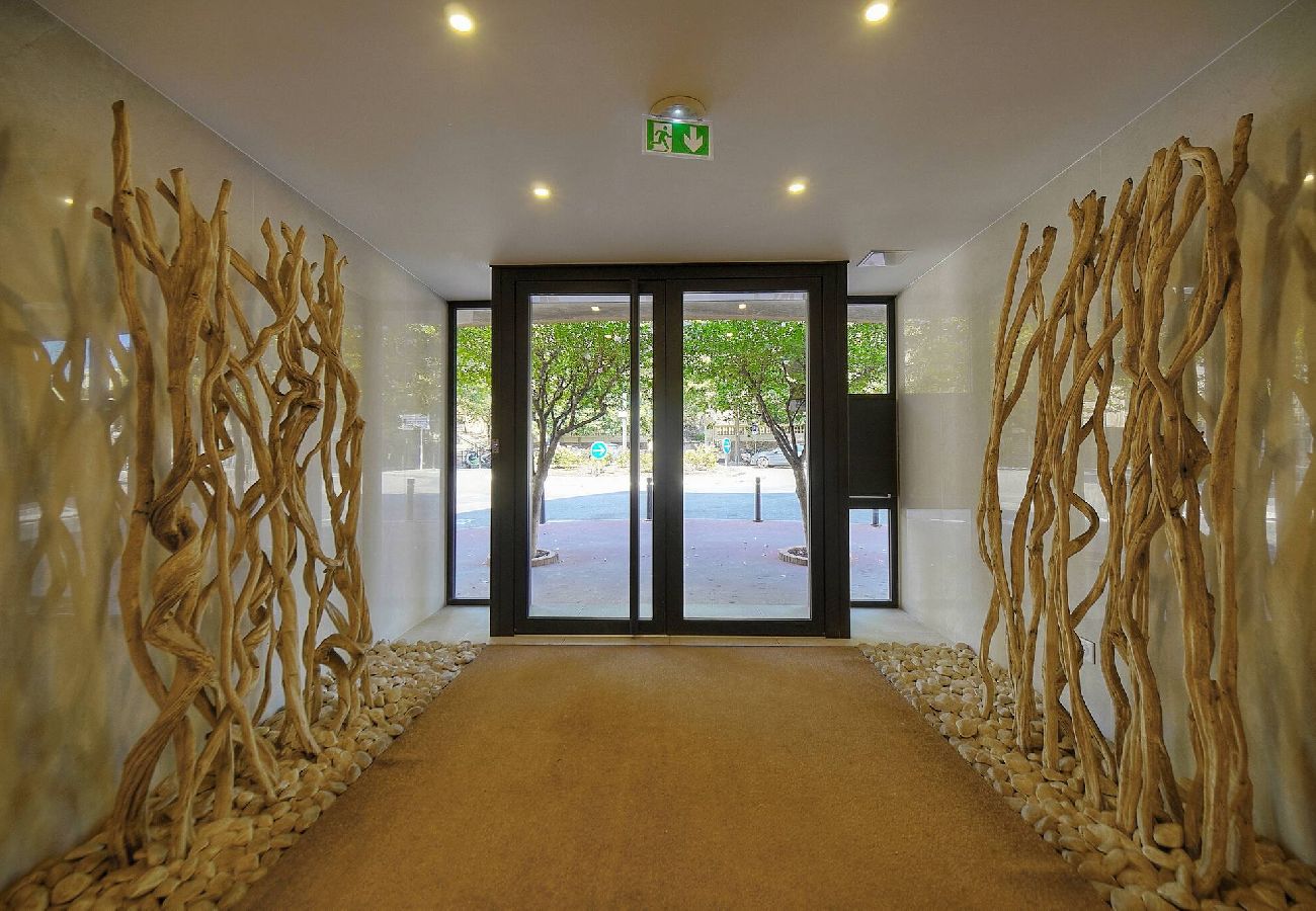 Appartement à Cannes - FRGK Stanislas Apartment Terrace, Central Cannes A