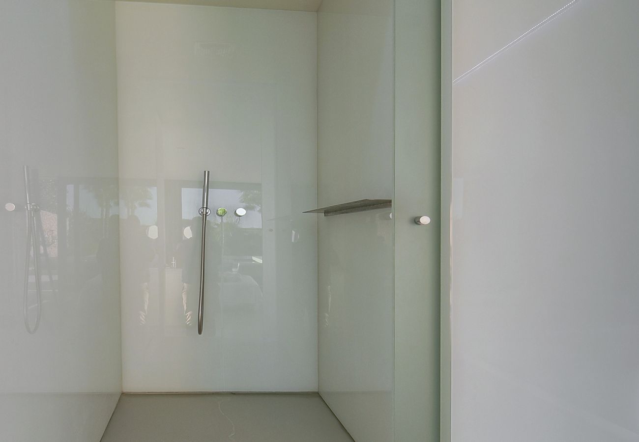 Villa à Vallauris - FRGK Exceptional villa with pool and sea view BE