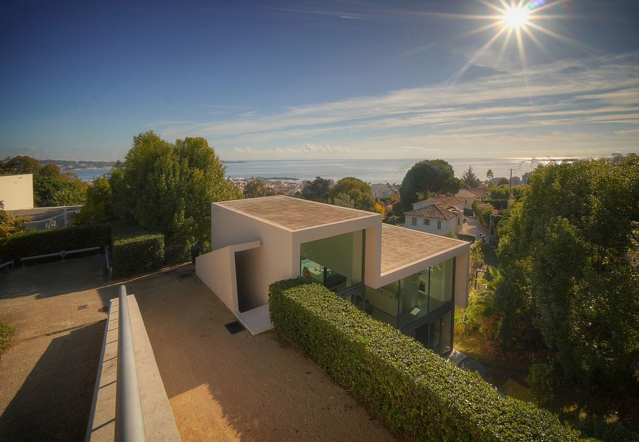 Villa à Vallauris - FRGK Exceptional villa with pool and sea view BE