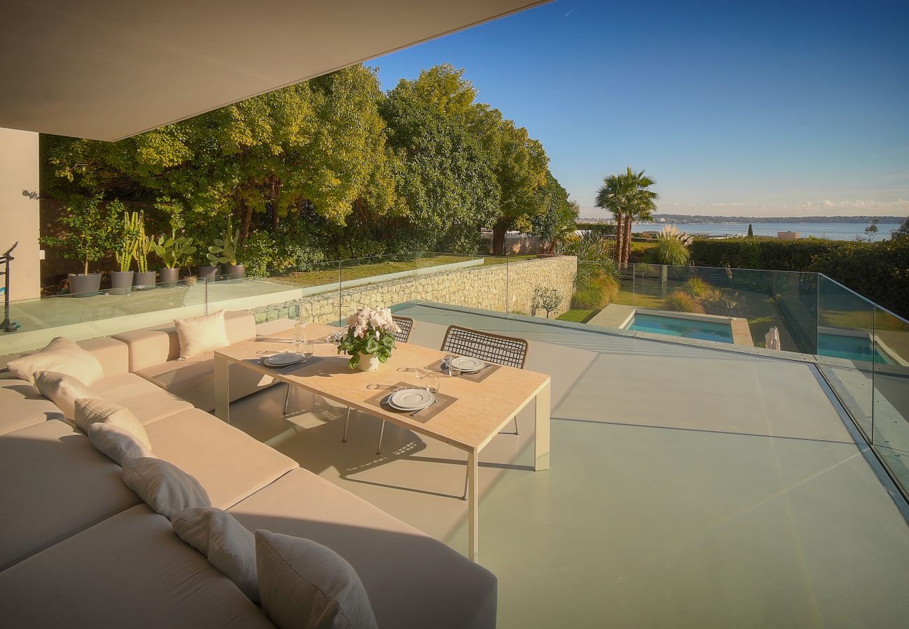 Villa à Vallauris - FRGK Exceptional villa with pool and sea view BE