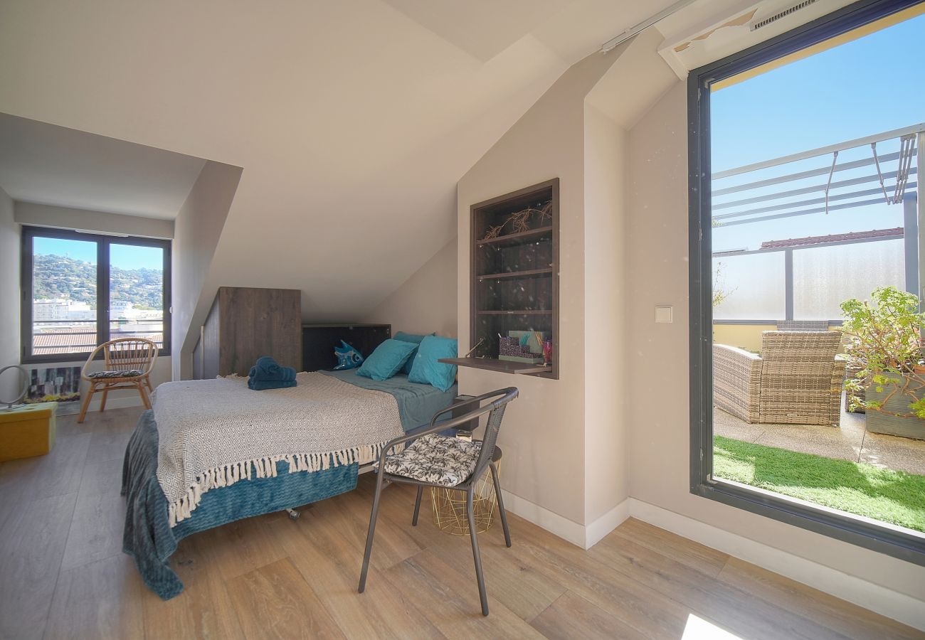 Appartement à Cannes - FRGK Air-Conditioned Duplex with Terrace Secure