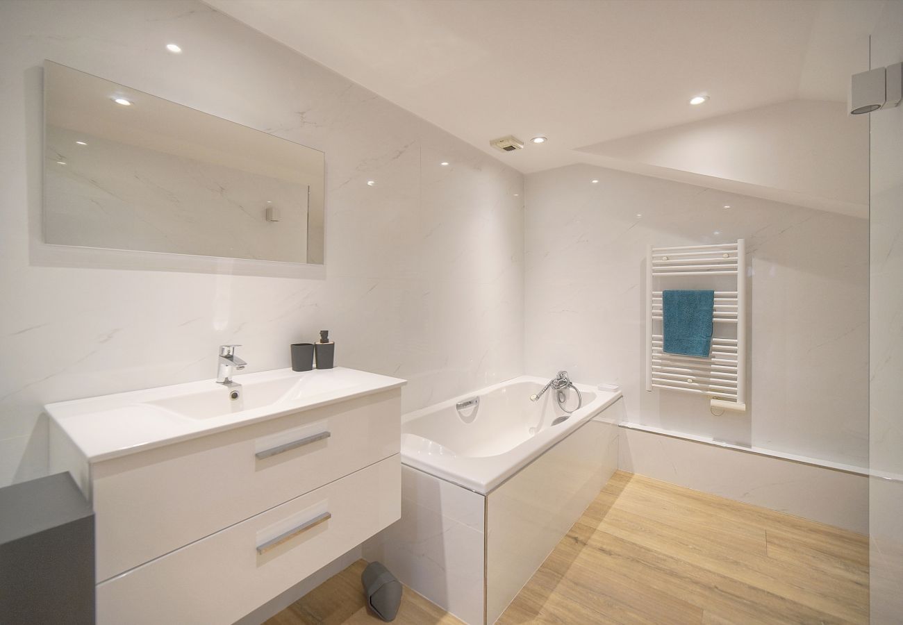 Appartement à Cannes - FRGK Air-Conditioned Duplex with Terrace Secure