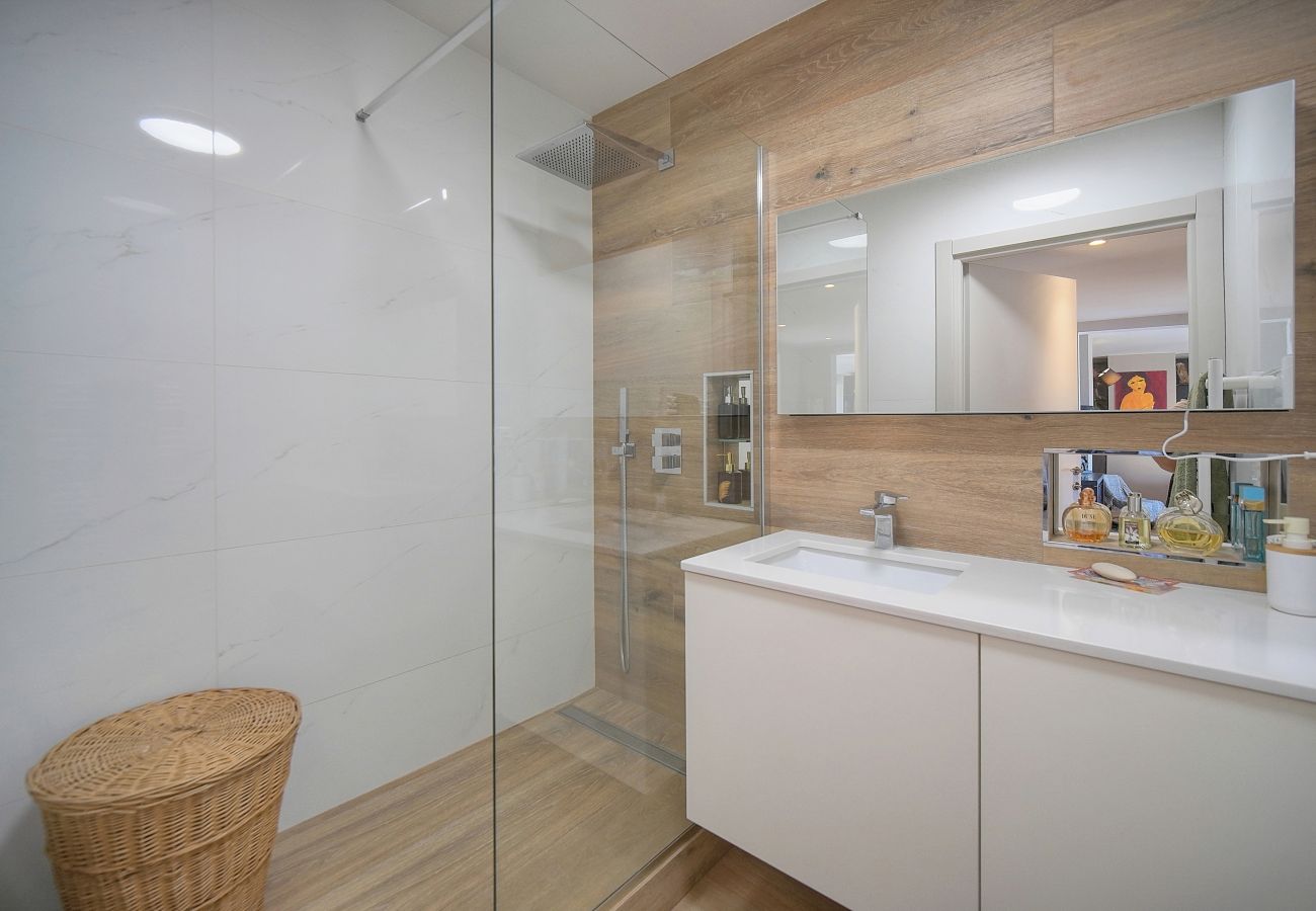 Appartement à Cannes - FRGK Air-Conditioned Duplex with Terrace Secure