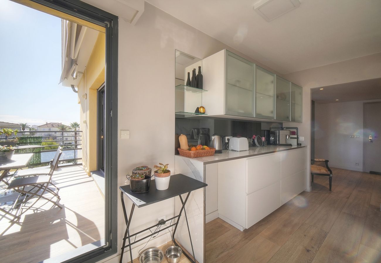Appartement à Cannes - FRGK Air-Conditioned Duplex with Terrace Secure