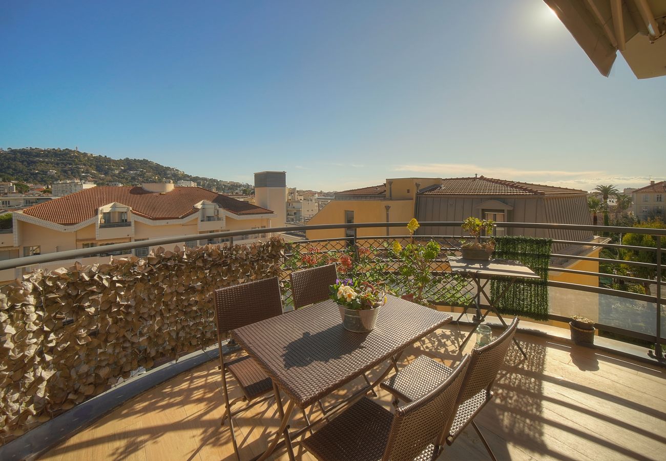 Appartement à Cannes - FRGK Air-Conditioned Duplex with Terrace Secure