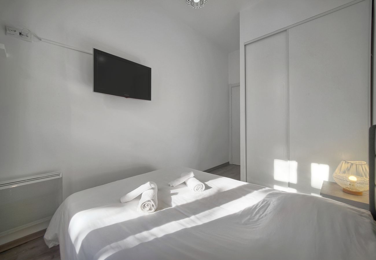 Appartement à Cannes - FRGK Goujon 1BR Design 300m Palais & Beaches AC &