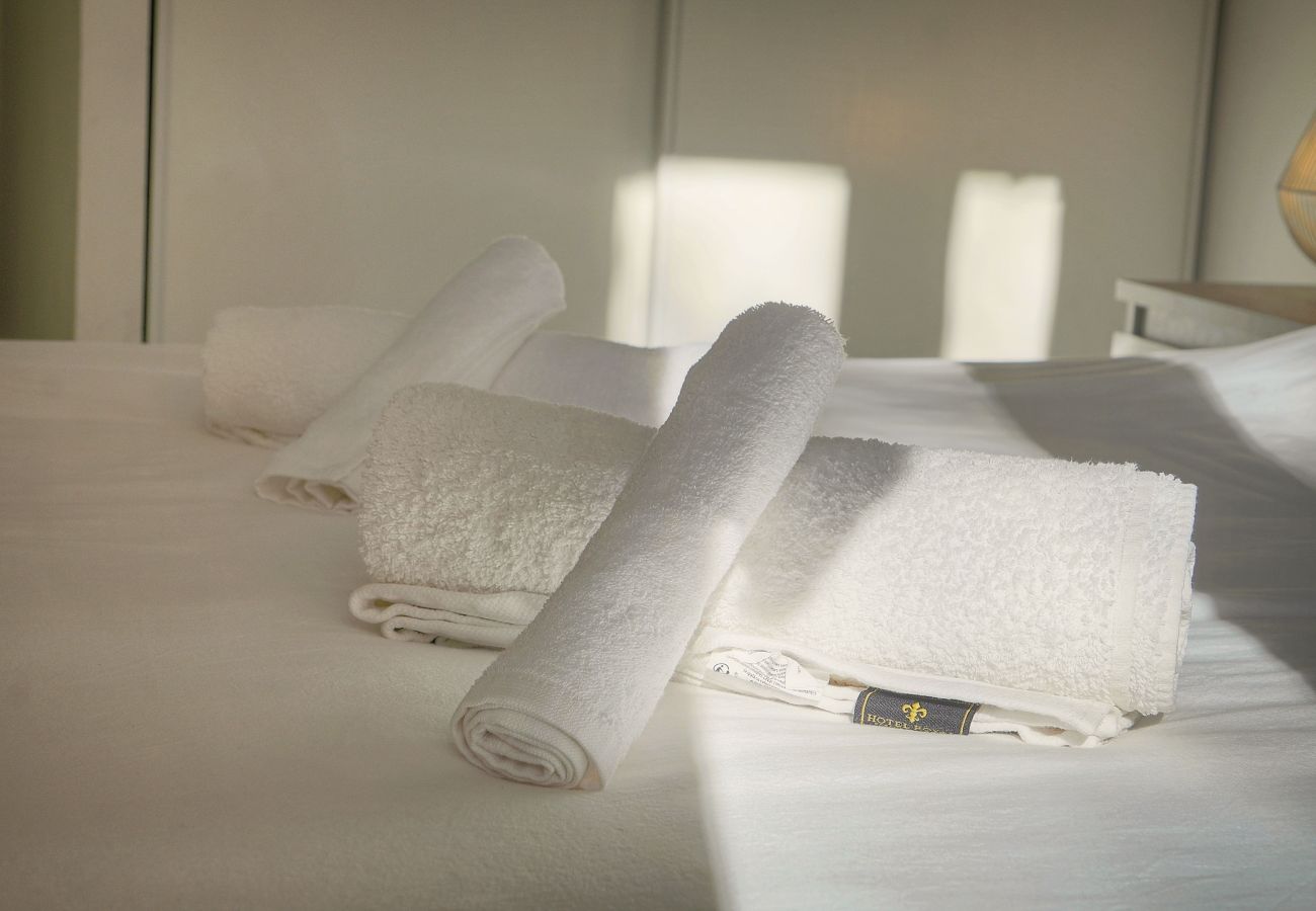 Appartement à Cannes - FRGK Goujon 1BR Design 300m Palais & Beaches AC &