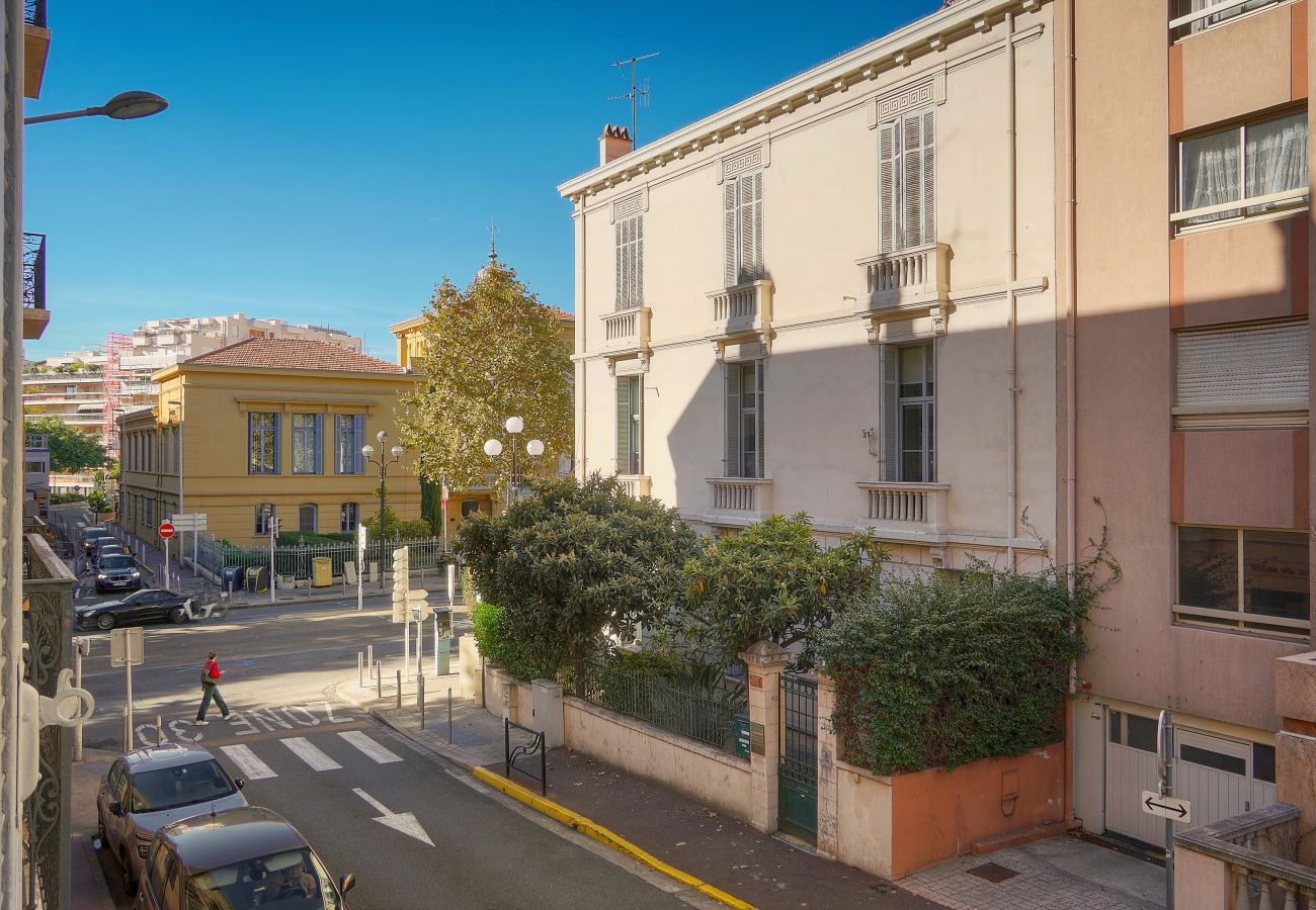 Appartement à Cannes - FRGK Goujon 1BR Design 300m Palais & Beaches AC &