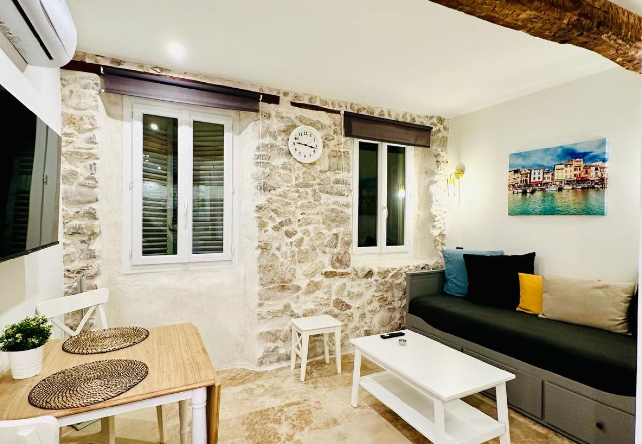 Appartement à Cannes - TOWNHOUSE Appartement 1 Chambre