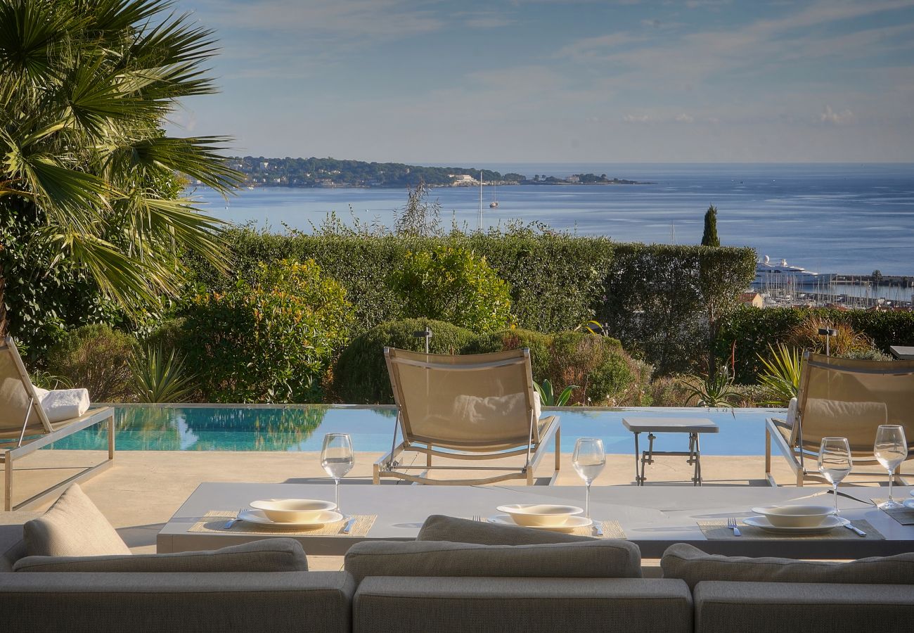 Villa à Vallauris - Luxury Sea View Villa 4 Bedrooms Private