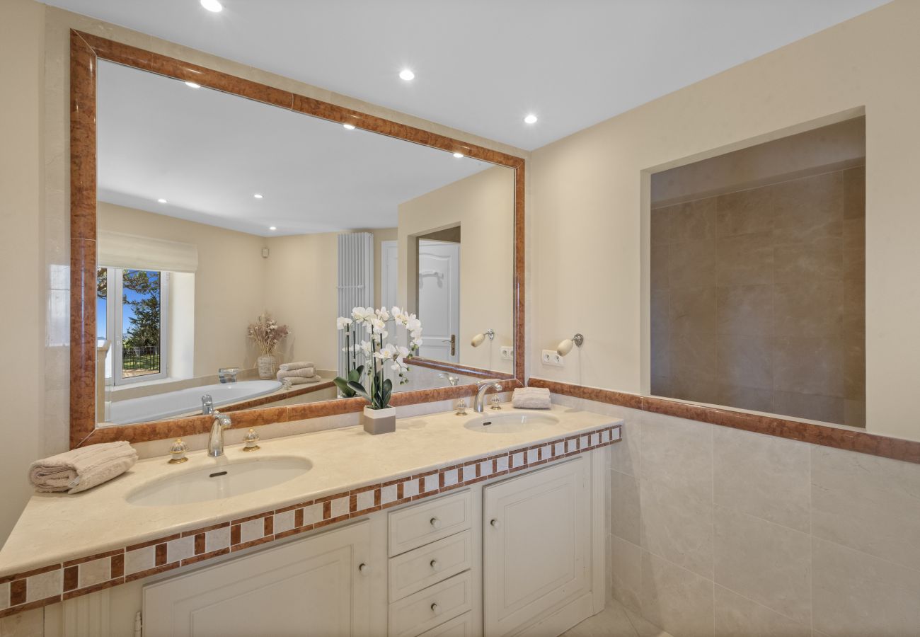 Villa à Cannes - FRGK Luxury Sea View Villa ANITA Heated Pool 7 Bed