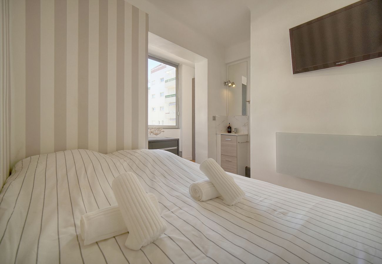 Appartement à Cannes - FRGK 2BR CIRODDE with Terrace AC Quiet Central C