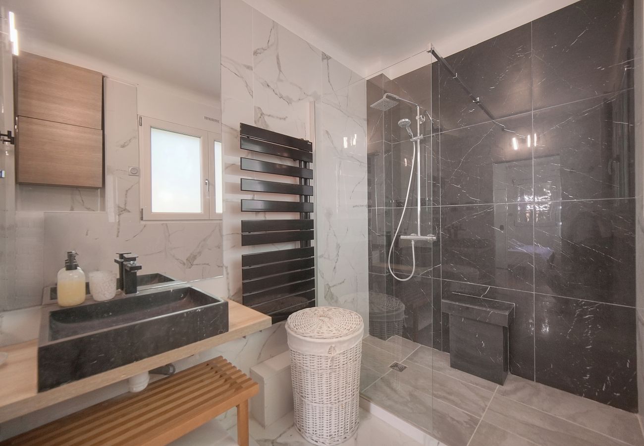 Appartement à Cannes - FRGK 2BR CIRODDE with Terrace AC Quiet Central C