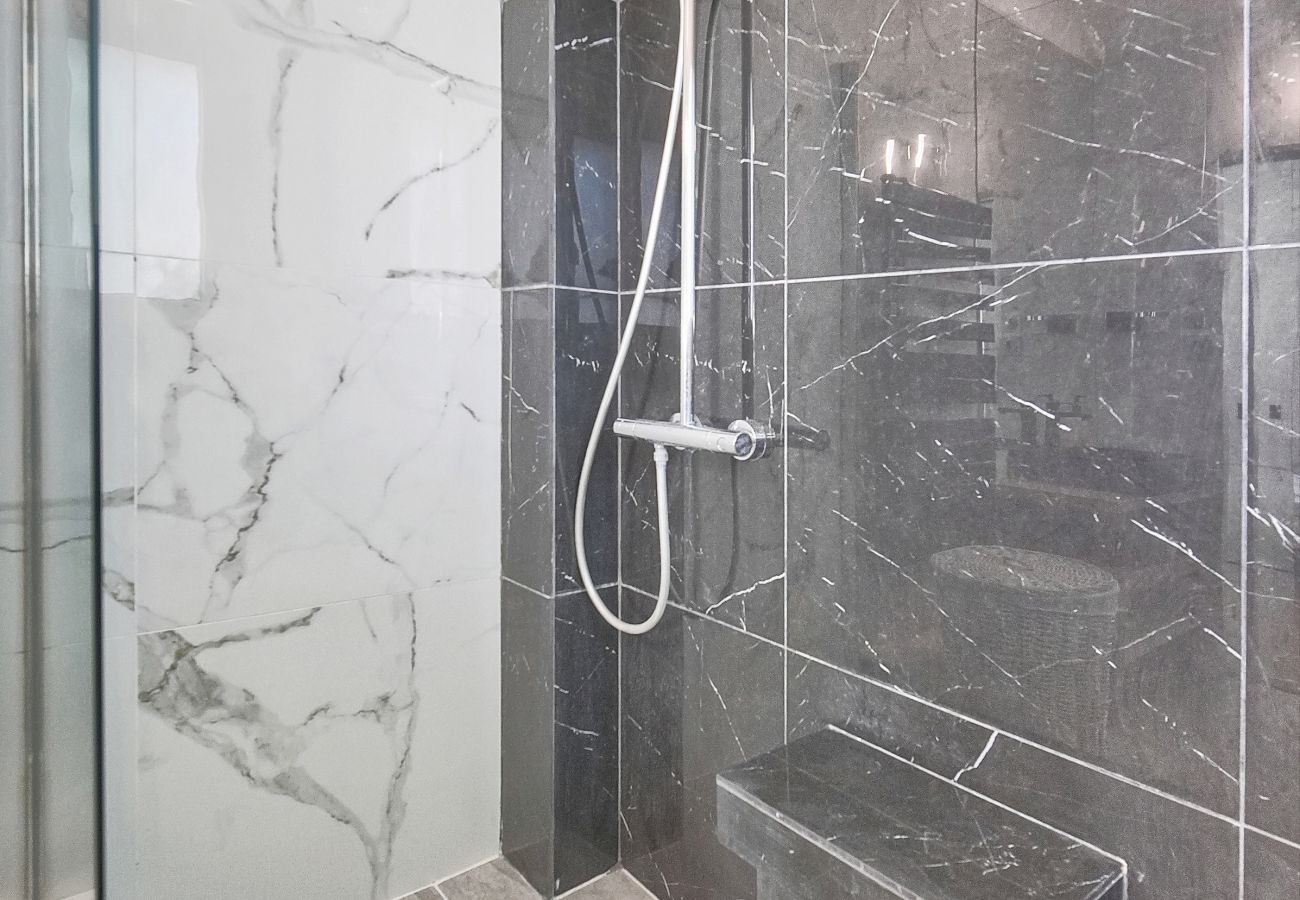 Appartement à Cannes - FRGK 2BR CIRODDE with Terrace AC Quiet Central C