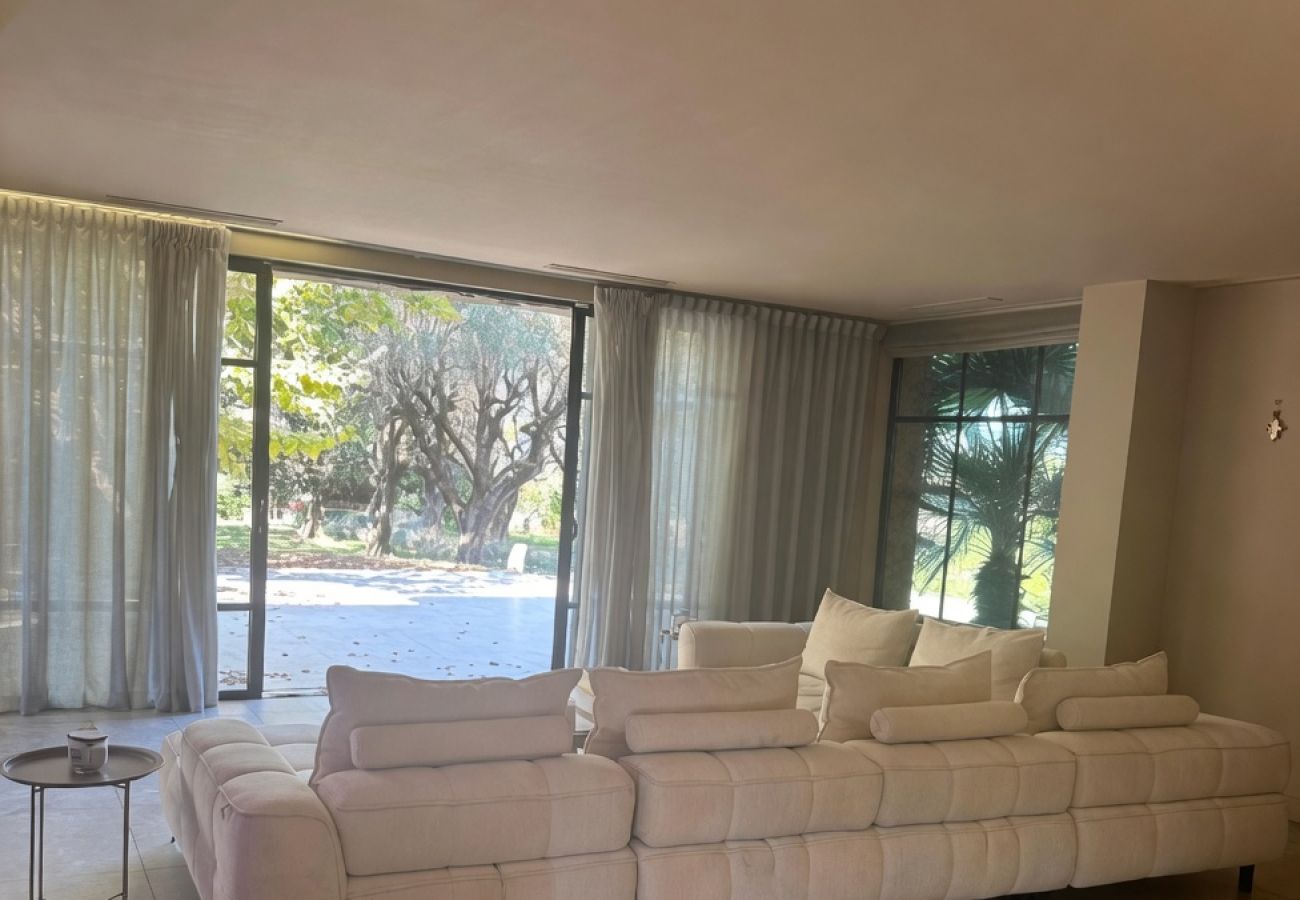 Villa à Mougins - Villa ROUGE de Luxe à Mougins – Jusqu’à 12 personn