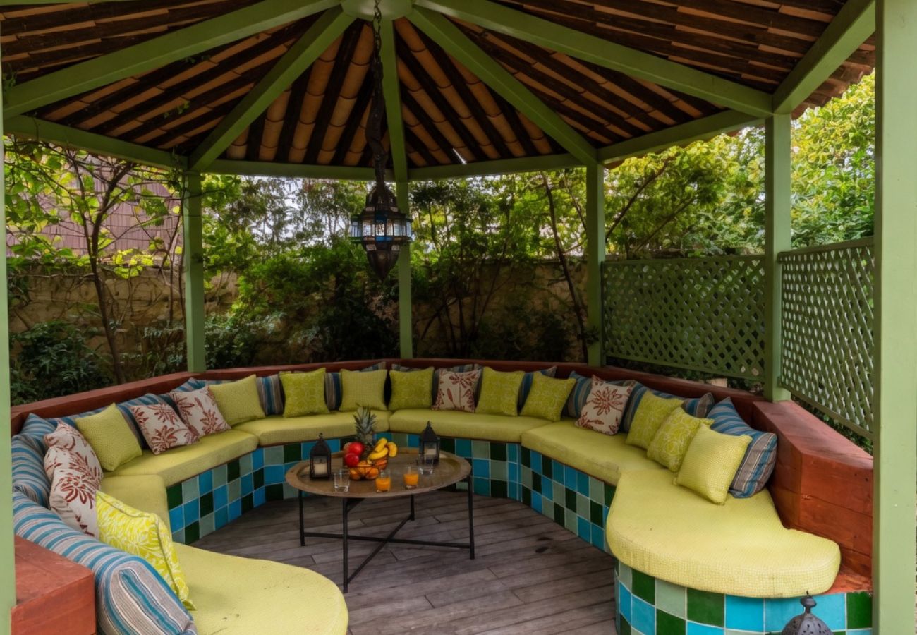 Villa à Mougins - Villa ROUGE de Luxe à Mougins – Jusqu’à 12 personn