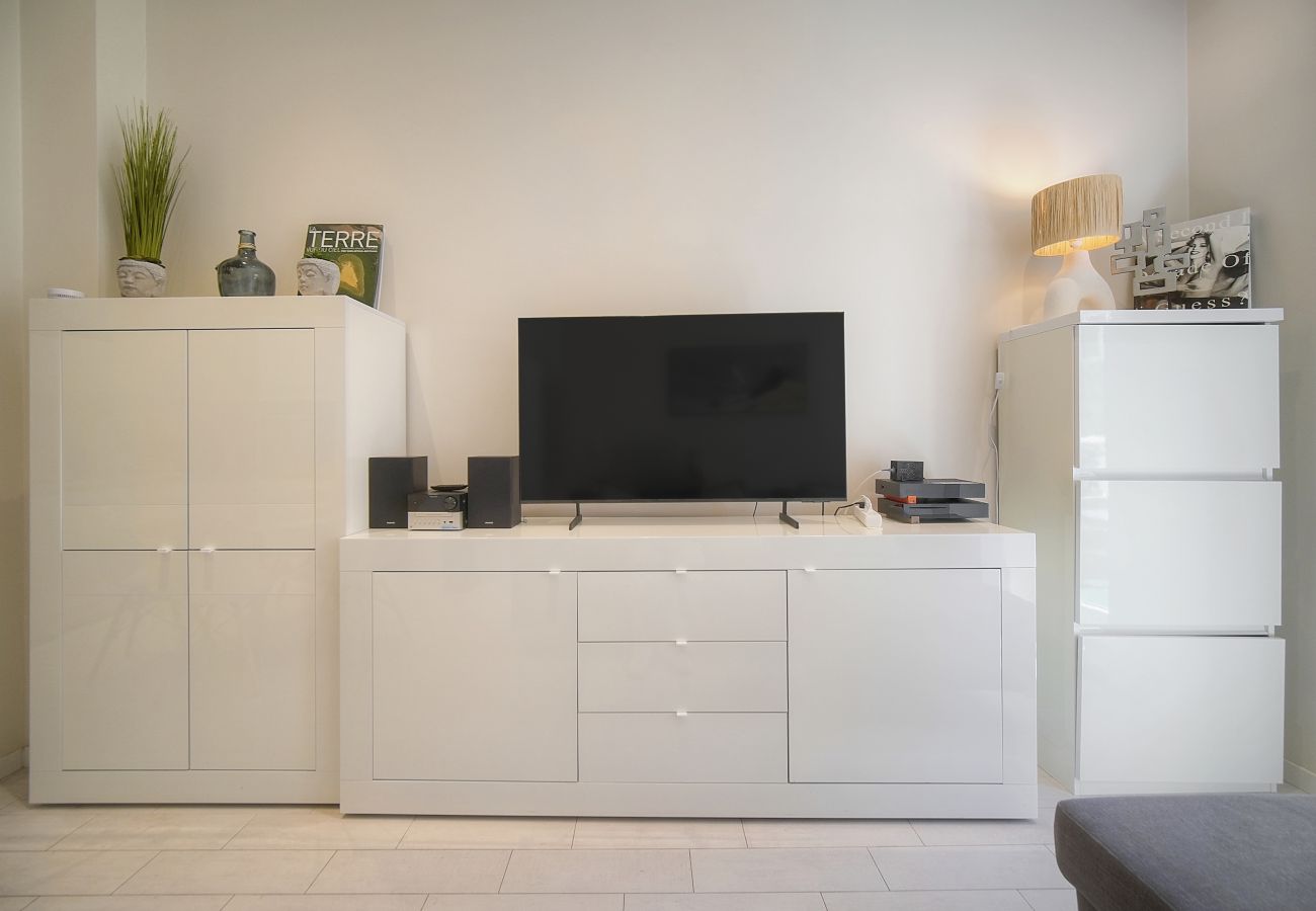 Appartement à Cannes - FRGK  HOCHE 2BR Apartment – Terrace – Hoche Street