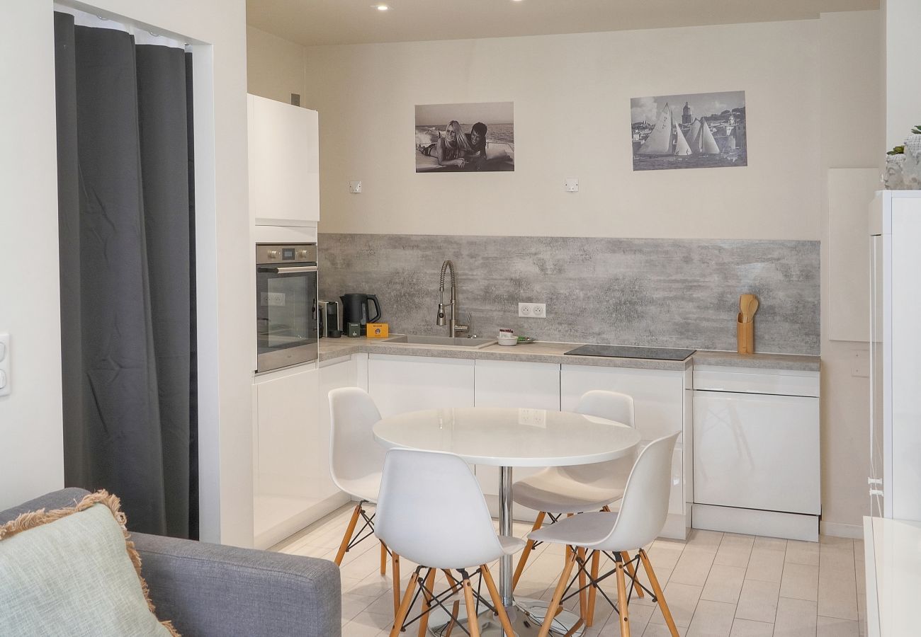 Appartement à Cannes - FRGK  HOCHE 2BR Apartment – Terrace – Hoche Street
