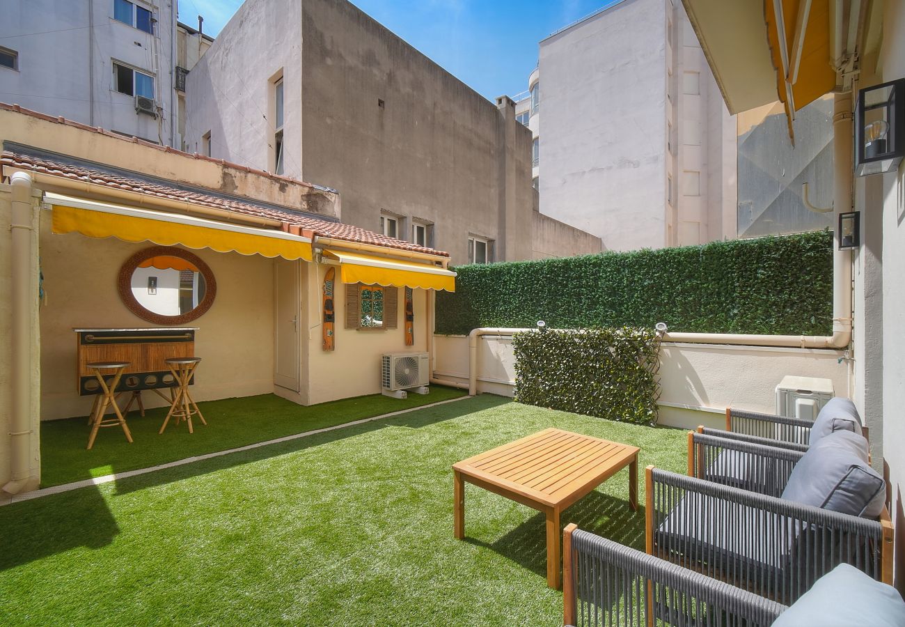 Appartement à Cannes - FRGK  HOCHE 2BR Apartment – Terrace – Hoche Street